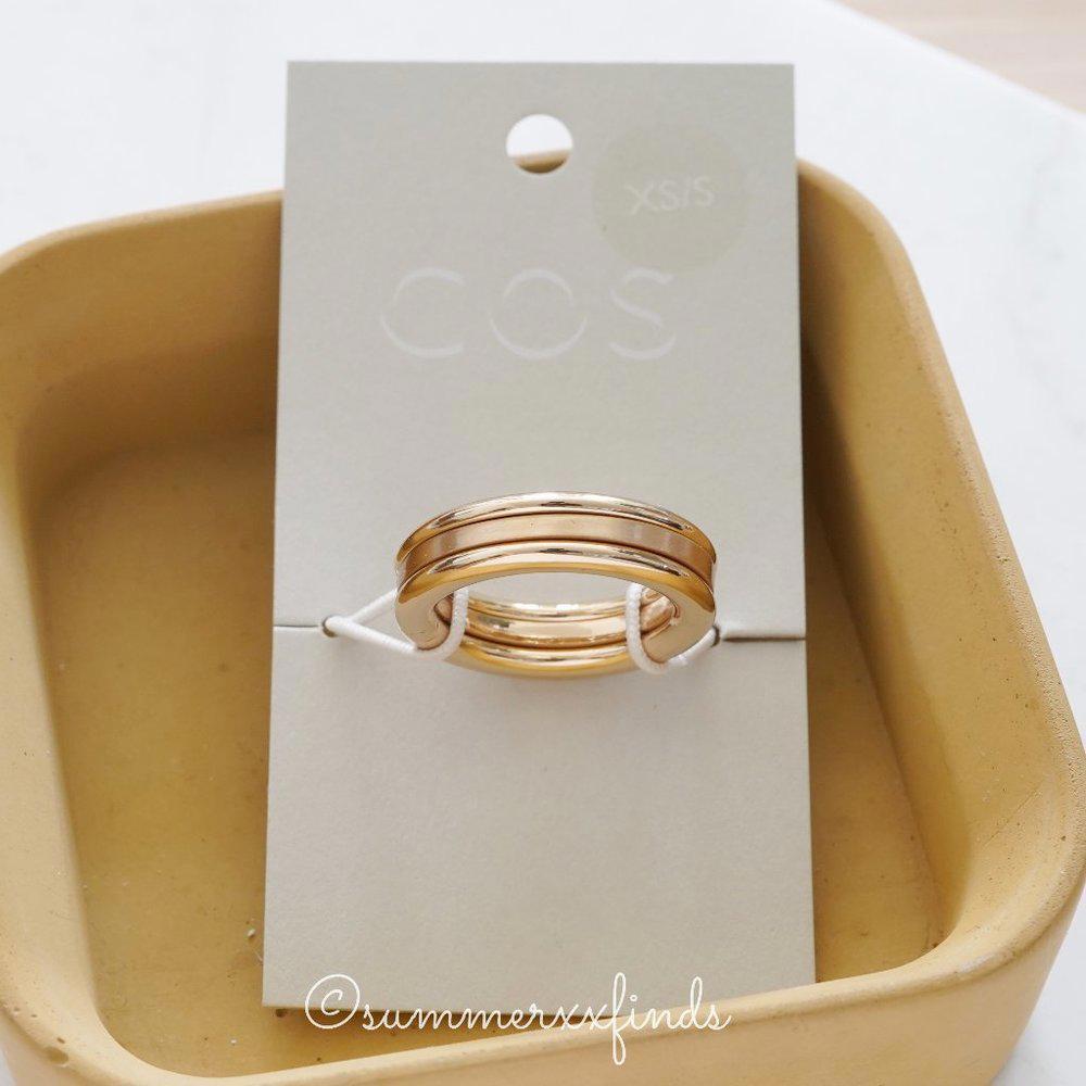 COS Gold Ring Set Size XS/S